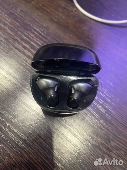 Беспроводные наушники jbl