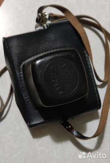 Зеркальный фотоаппарат Зенит Е