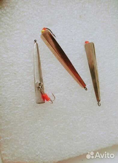 Рыбалка зимняя удочки и блёсны