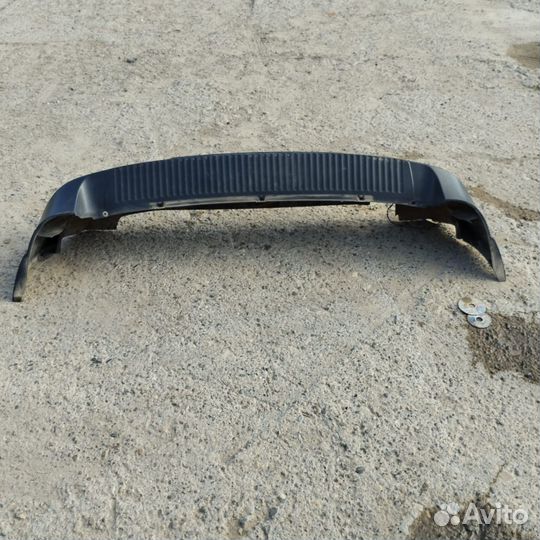 Задний бампер Chevrolet Niva