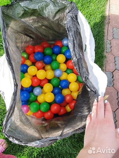 2 игровые палатки,тоннель и огромный мешок шаров