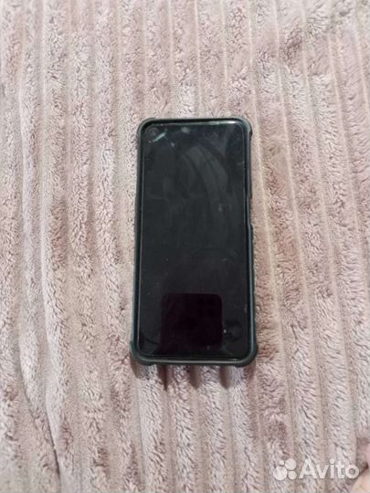 Телефон realme 8i