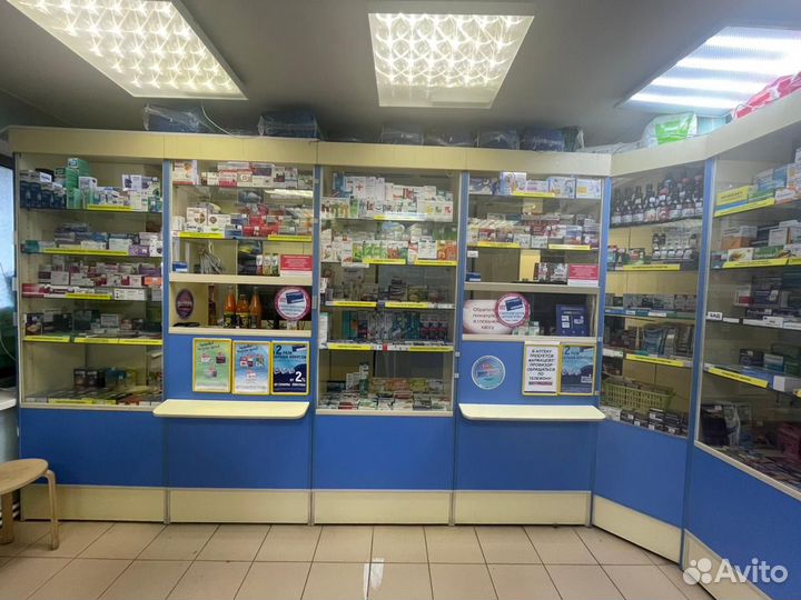 Аптечная мебель в отличном состояние