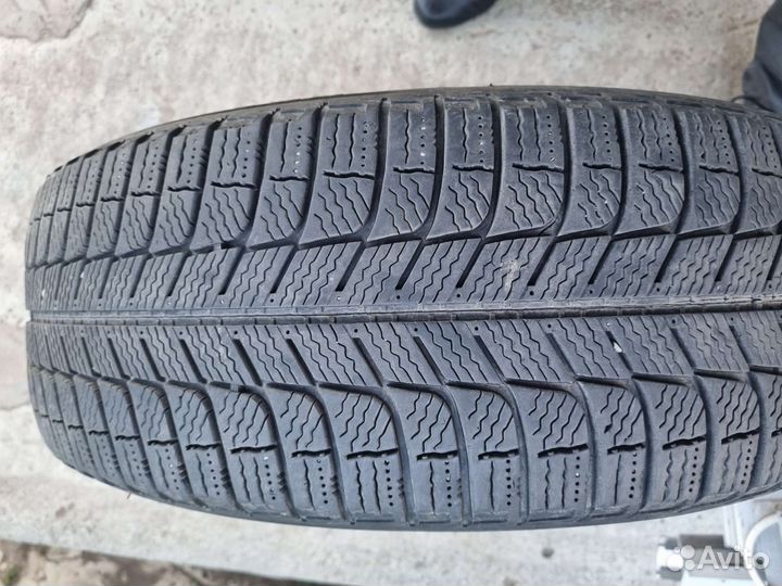 Michelin X-Ice 215/65 R16 102T