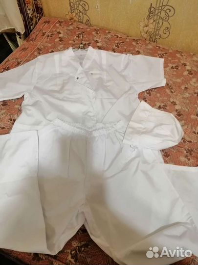 Медицинский костюм женский 60 размер