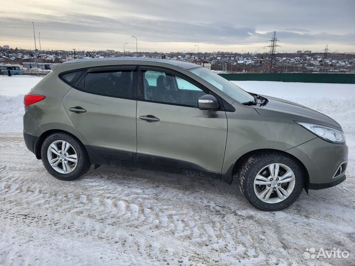 Hyundai ix35 2.0 AT, 2011, 135 000 км