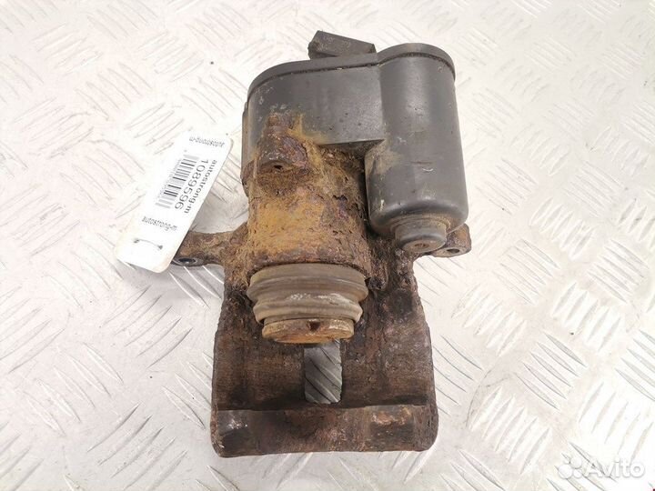 Суппорт задний правый для Volkswagen Passat 6