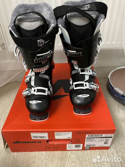 Продаю горнолыжные ботинки nortika 39р (25,5 )