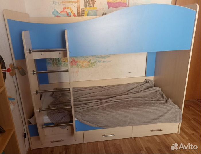 Дет. двухъярусная кровать с ящиками для хранения