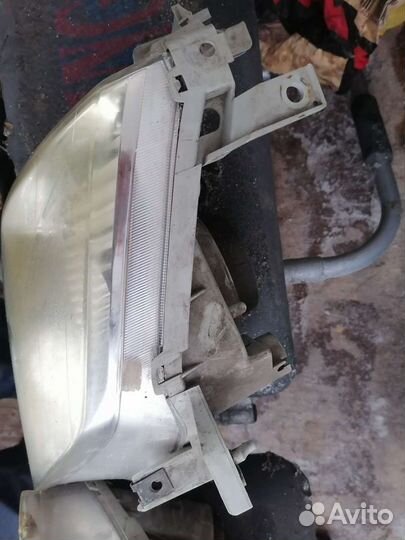 Фара от Мазды мрв