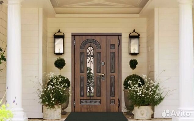 Входные деревянные двери