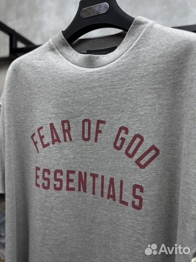 Футболка essentials fear of god