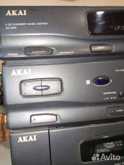 Музыкальный музыкальный центр akai AC-M83
