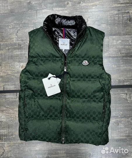 Мужские жилетки Moncler