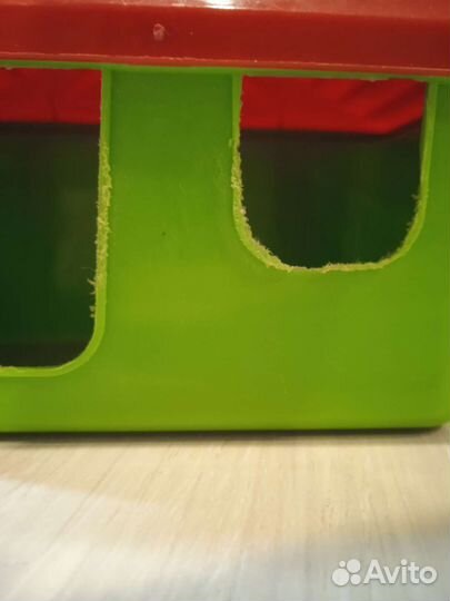 Пластиковый домик для грызунов бу