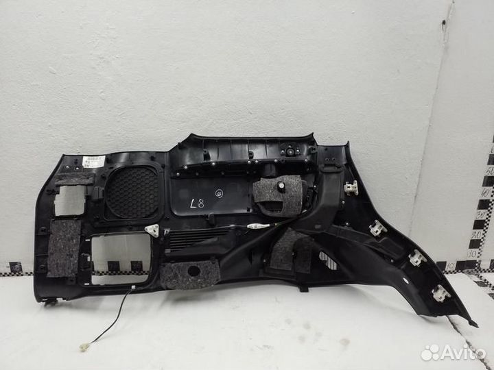 Обшивка багажника правая Lexus LX 3 Restail 2