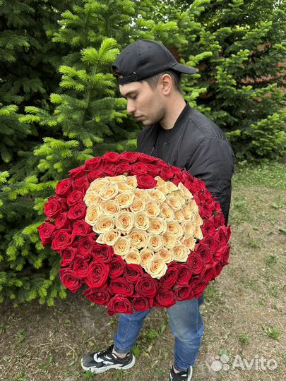 Букет 101 роза. Цветы с доставкой. Композиции