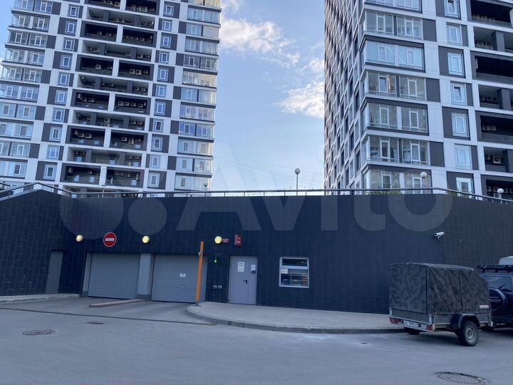 Машиноместо, 13 м²