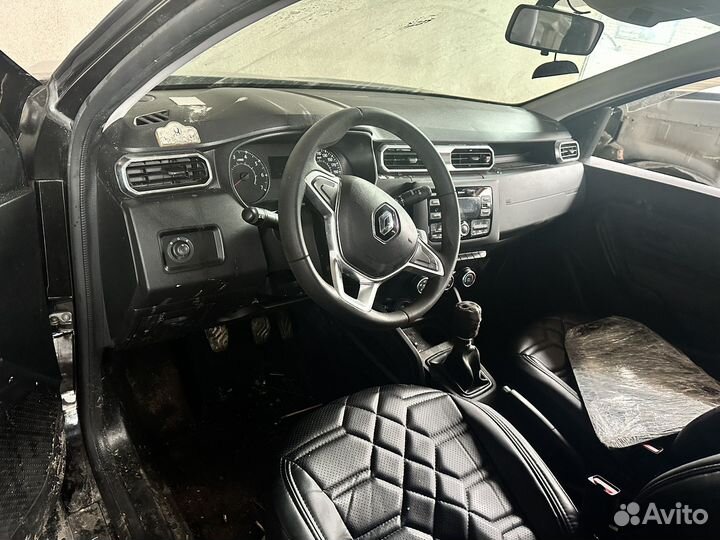 Renault Duster 1.6 МТ, 2021, битый, 120 000 км