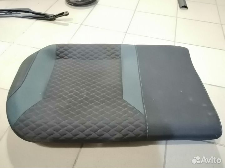 Заднее сиденье Volkswagen Polo.оригинал.бу