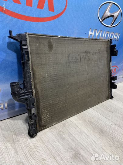 Радиатор охлаждения двигателя основной Nissan alme