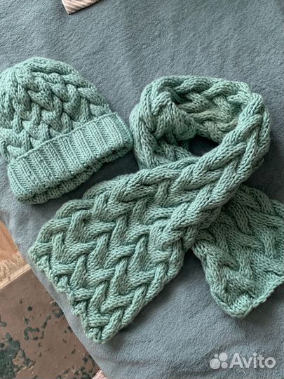 Комплект шапка и шарф