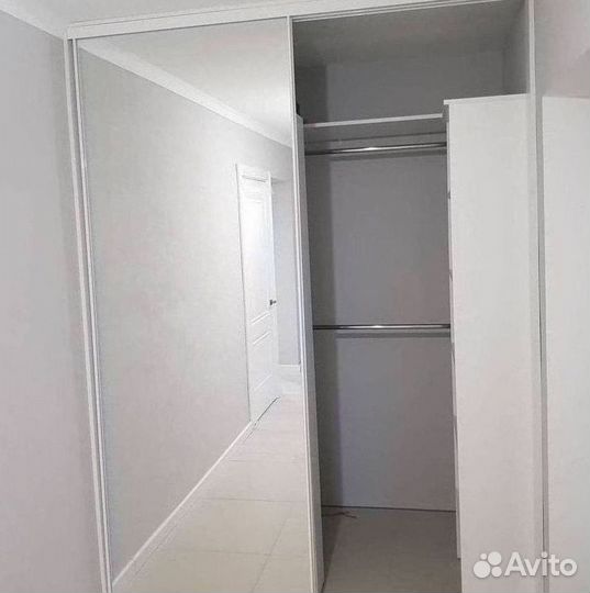 Шкаф купе современный