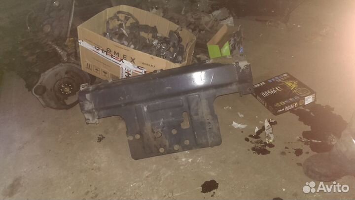 Пол на погрузчик Komatsu FD25T-16