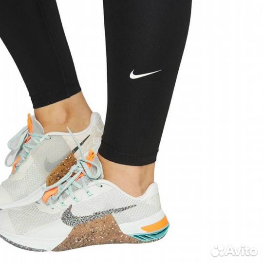 Хлопковые спортивные леггинсы Nike