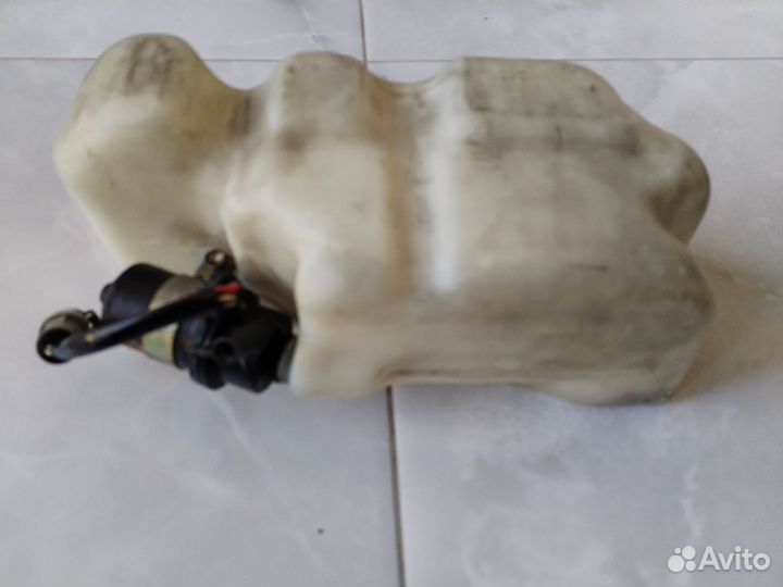 Бачок омывателя фар тlc Prado KZJ78