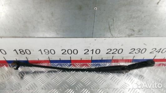 Щеткодержатель лобового стекла volkswagen golf plu