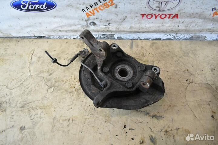 Кулак поворотный передний левый Mitsubishi Grandis