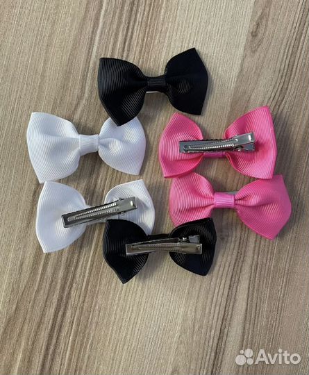 Бантики на заколке маленькие