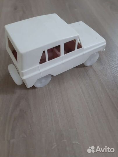 Игрушки из СССР машинки