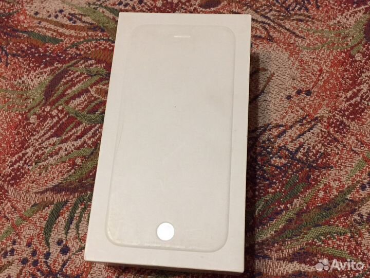 Коробка для iPhone