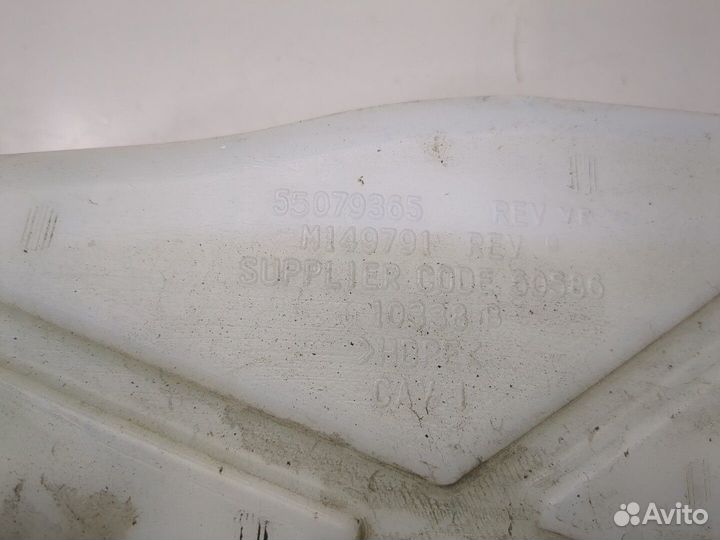 Бачок омывателя Jeep Grand Cherokee 2013, 2015