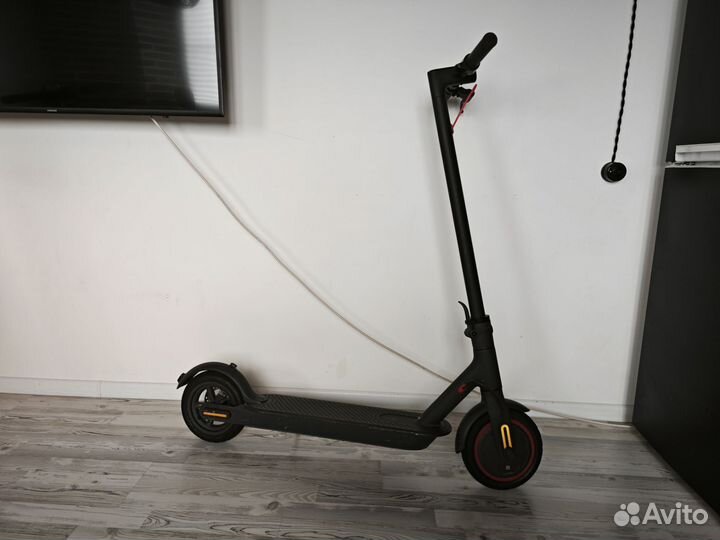 Электросамокат xiaomi m365 pro