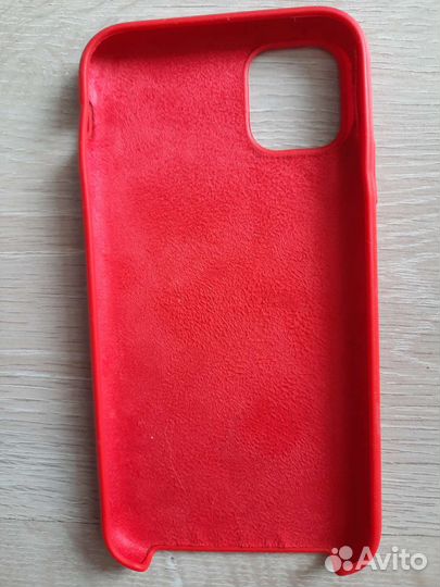 Чехол на iPhone 11