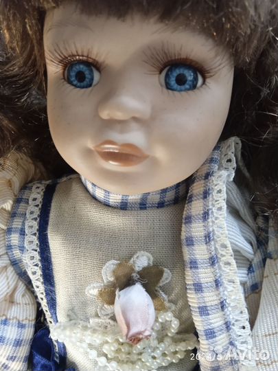 Кукла фарфор и Плюшевый мишка Винтаж