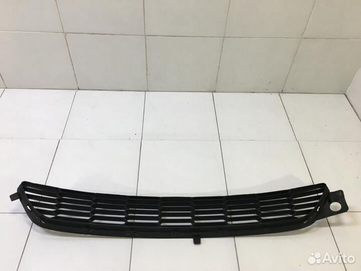 Решетка в бампер центральная Citroen DS 5 I (2011—2015)