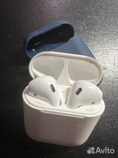 Беспроводные наушники apple airpods