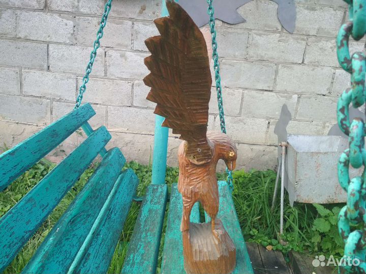 Деревянная скульптура