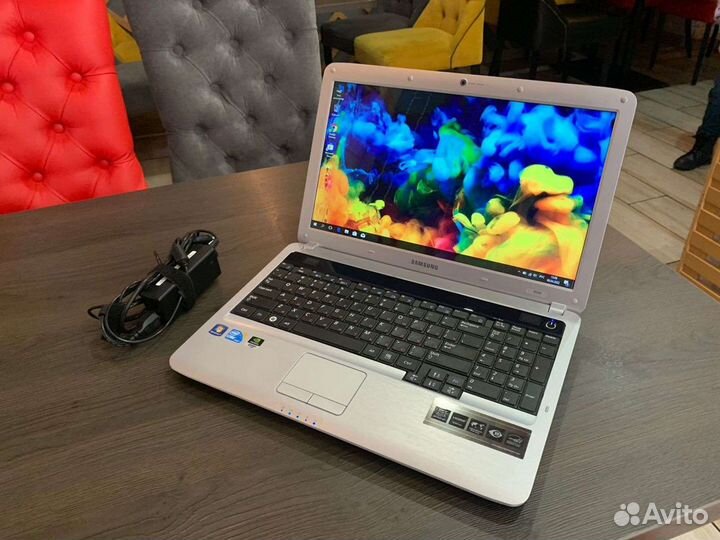 Как Новый i3, В Идеале, Мощный Samsung