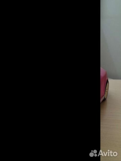 Игрушечная машина