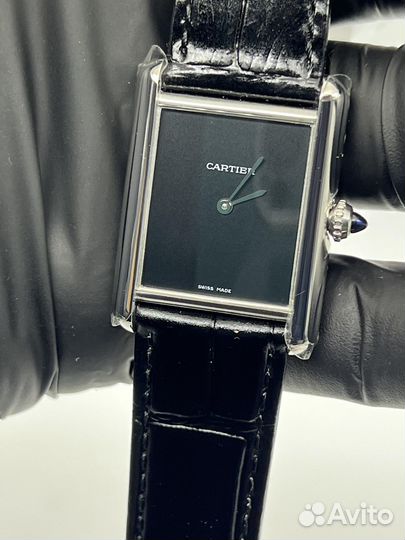 Часы Cartier Tank Must 25,5 wsta0072