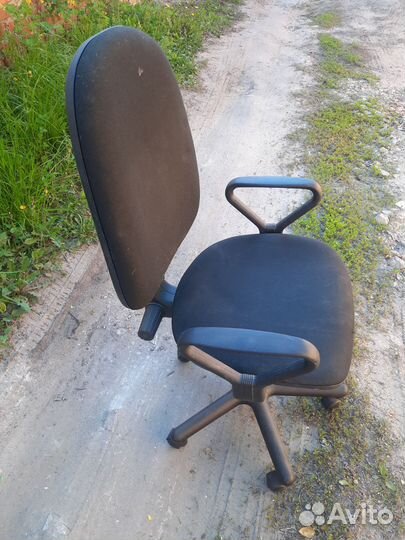 Компьютерное кресло