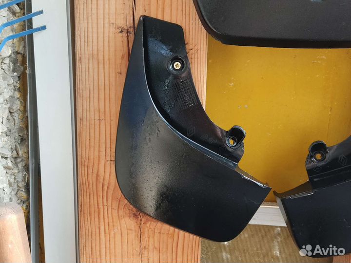 Брызговики renault sandero stepway