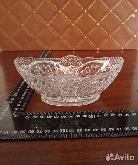 Хрустальная ваза