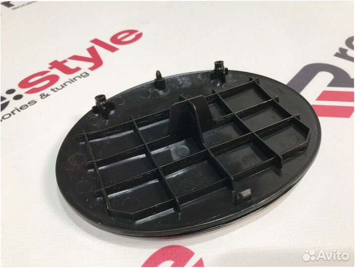 Эмблема в решетку Lexus RX H253