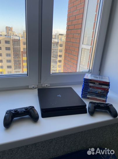 Sony playstation 4 slim